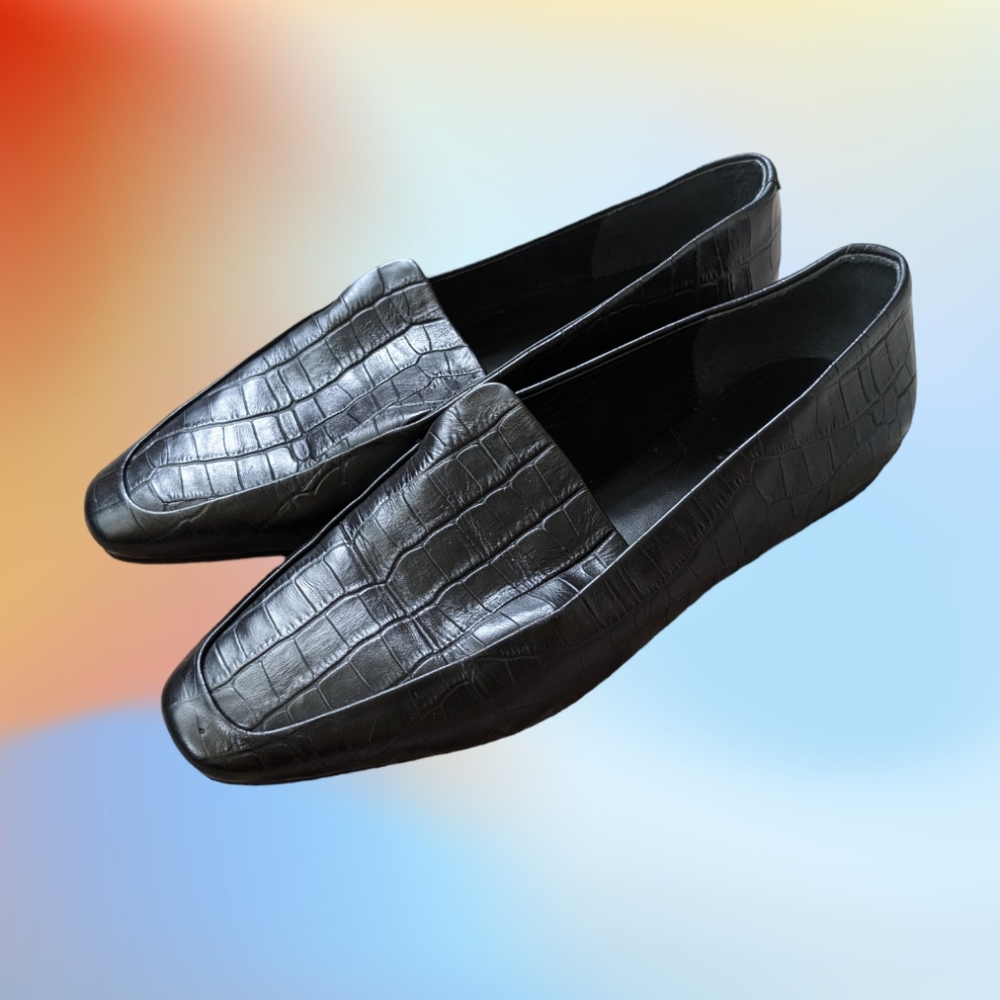 WERA Scandinavian Crocodile Embossed Black Leather Loafer Flats - 38 / 8